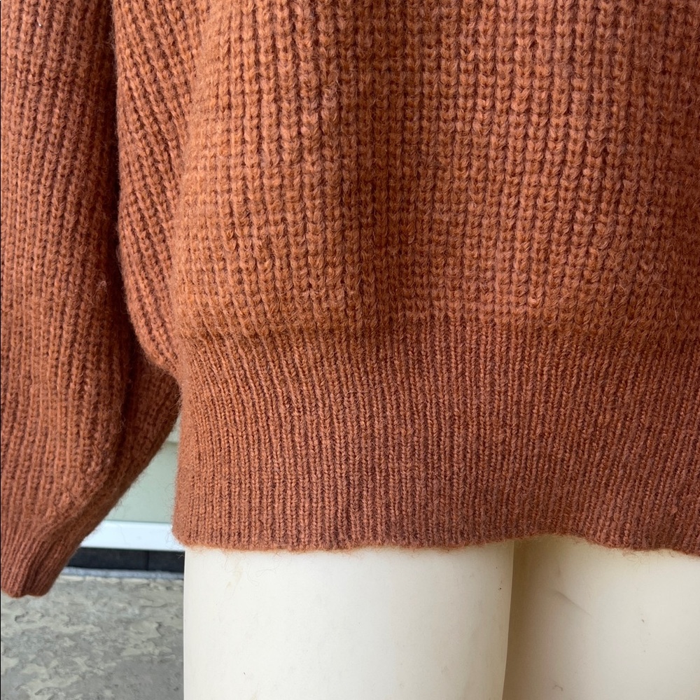 Like new Bluivy Hooded brown Sweater - Picture 5 of 13